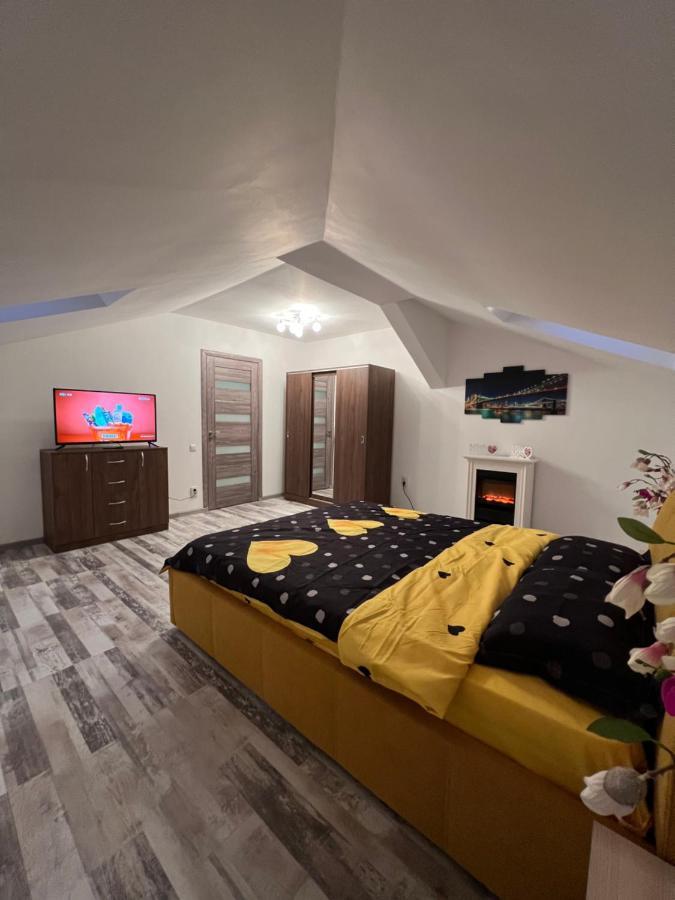 Appartamento Zizi'S House Garii Braşov Esterno foto